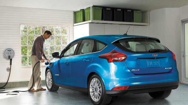 2017-ford-focus-electric-3