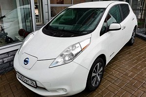 Nissan Leaf SV