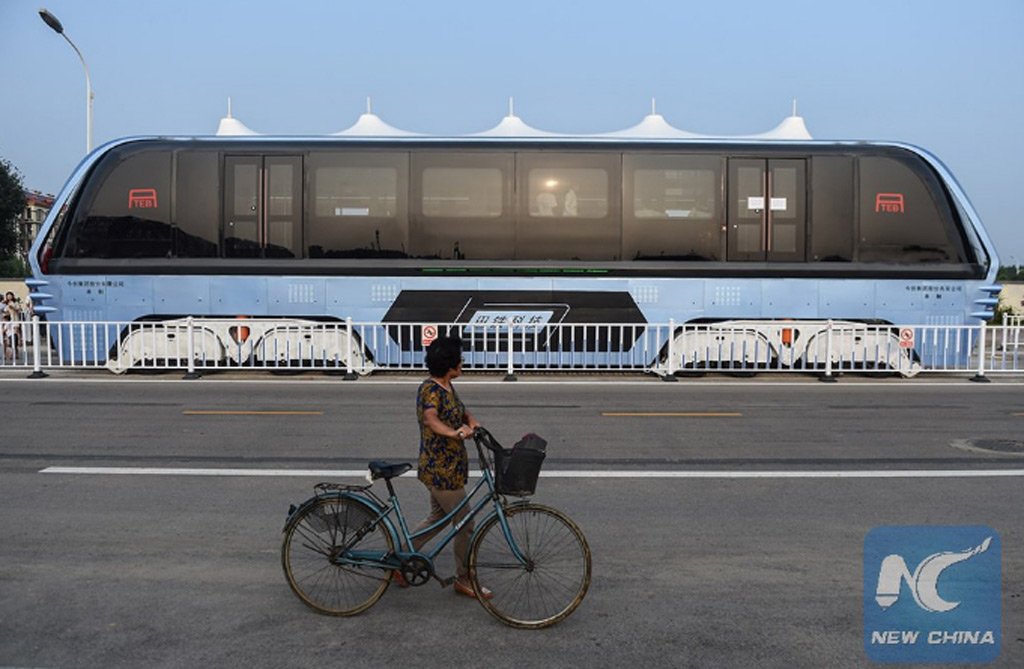 transit-elevated-bus-teb--image-via-china-xinhua-news_100559822_l
